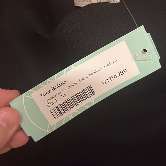 Nine Britton XL Black Vandalie Off the Shoulder Scallop Neckline Ponte Dress - Picture 7 of 9